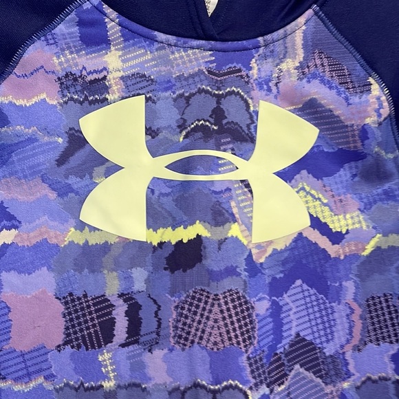 Under Armour sweatshirt in size Youth Medium YMD. NWOT - Picture 2 of 9